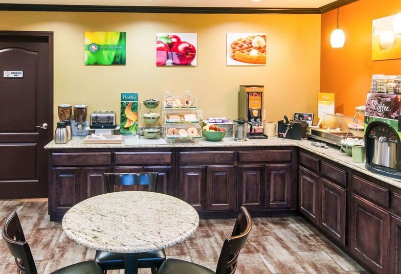 هتل Quality Inn Near Chico State