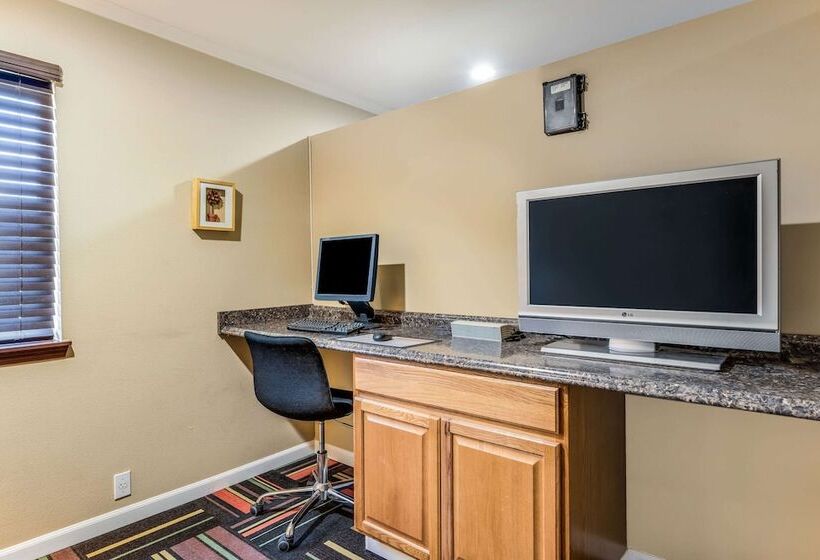 هتل Quality Inn Cle Elum Ellensburg