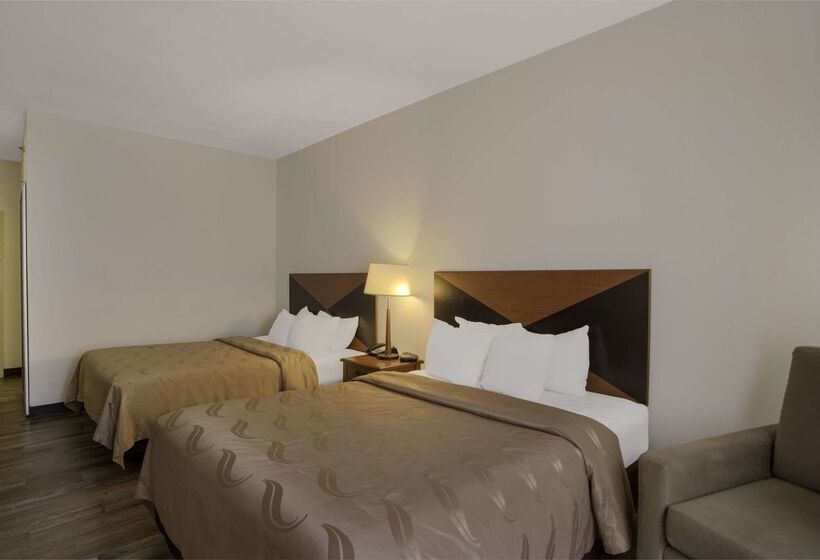 هتل Quality Inn & Suites Chambersburg