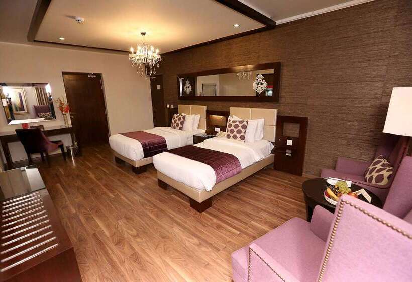 Hotel Ramada By Wyndham Multan
