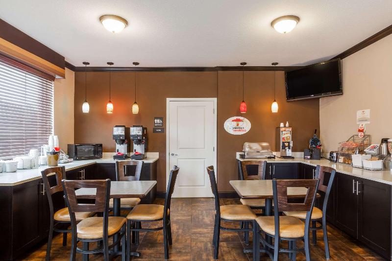 هتل Super 8 By Wyndham Center