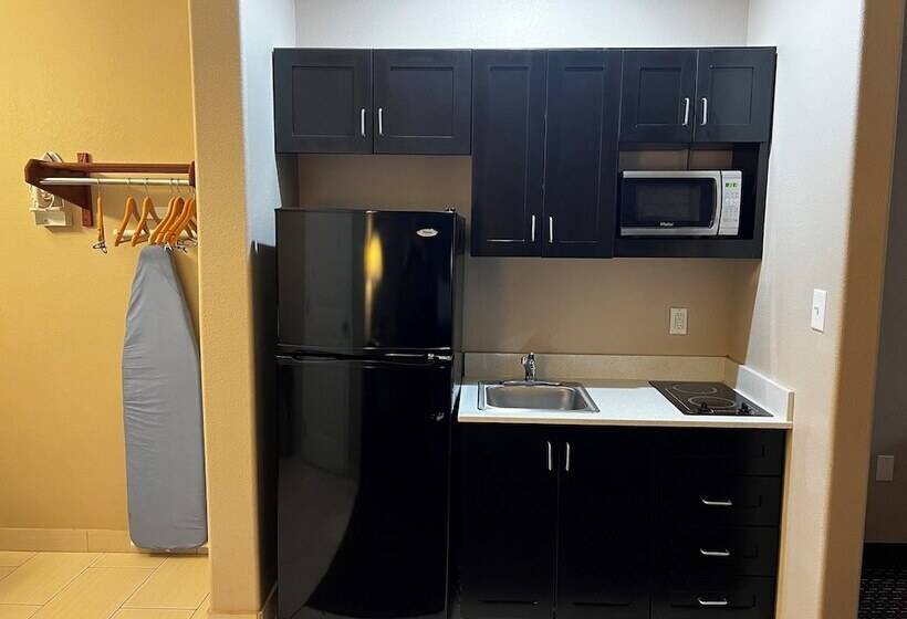 هتل Super 8 By Wyndham Center