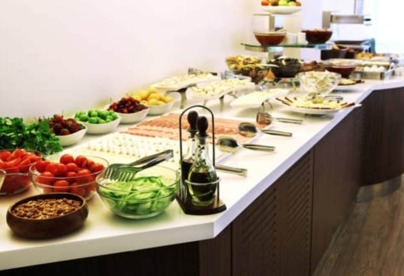 Fotos del hotel Taximtown:  12