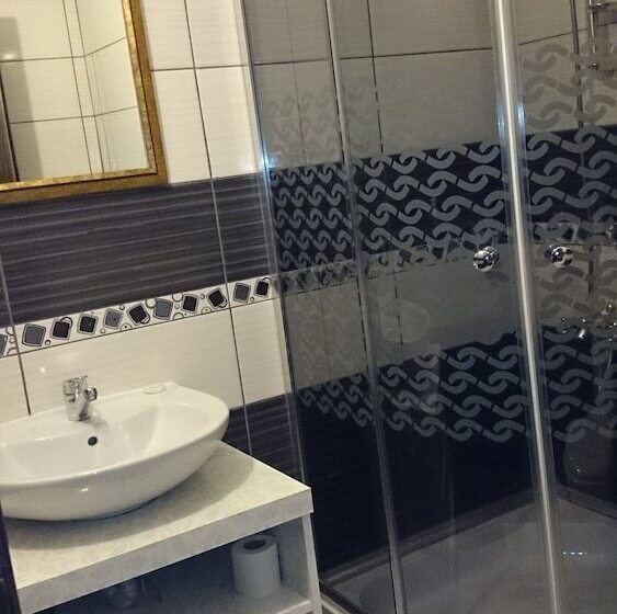 هتل Wallabies Aquaduct