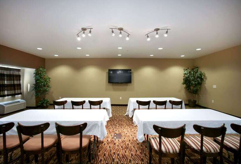 Microtel Inn & Suites By Wyndham Bluffs