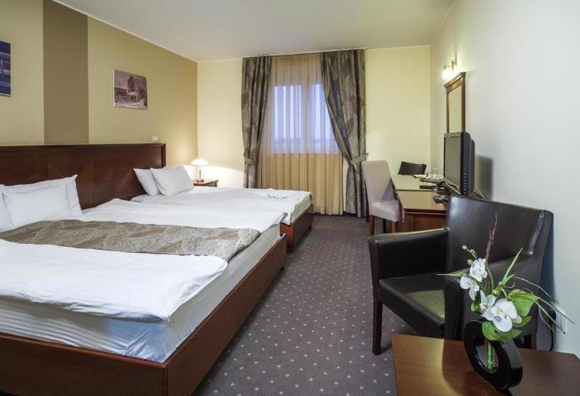 Garni Hotel Semlin B&b