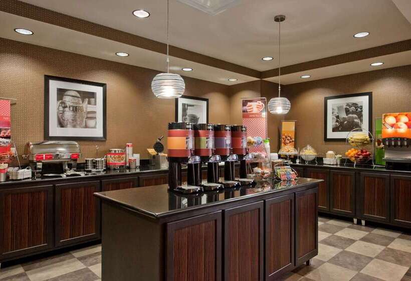 Hampton Inn And Suites Detroit Airport Romulus