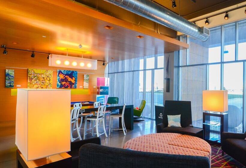 هتل Aloft Vaughan Mills