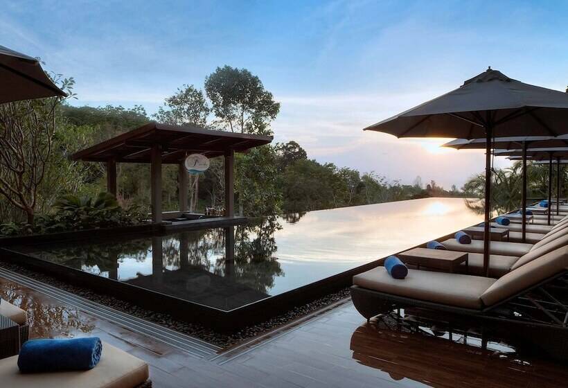هتل Avista Hideaway Phuket Patong   Mgallery