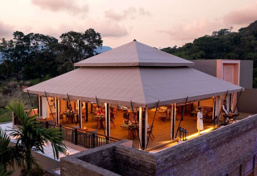 هتل Avista Hideaway Phuket Patong   Mgallery