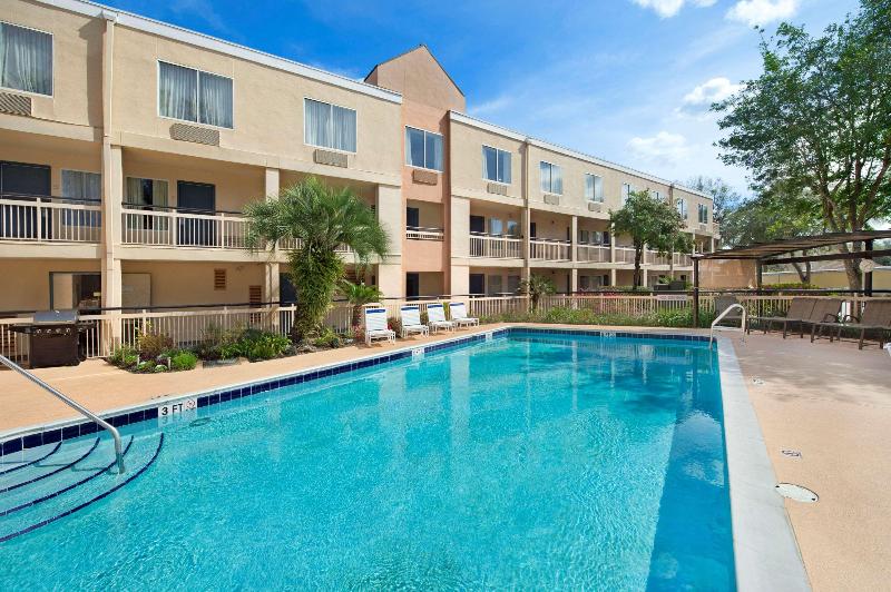 فندق Baymont By Wyndham Gainesville I75