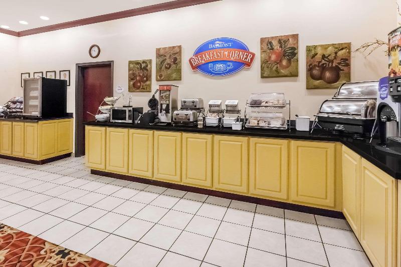 בית מלון כפרי Baymont By Wyndham Henderson