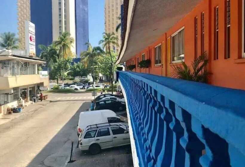 Fotos del hotel Canaima Suites:  3