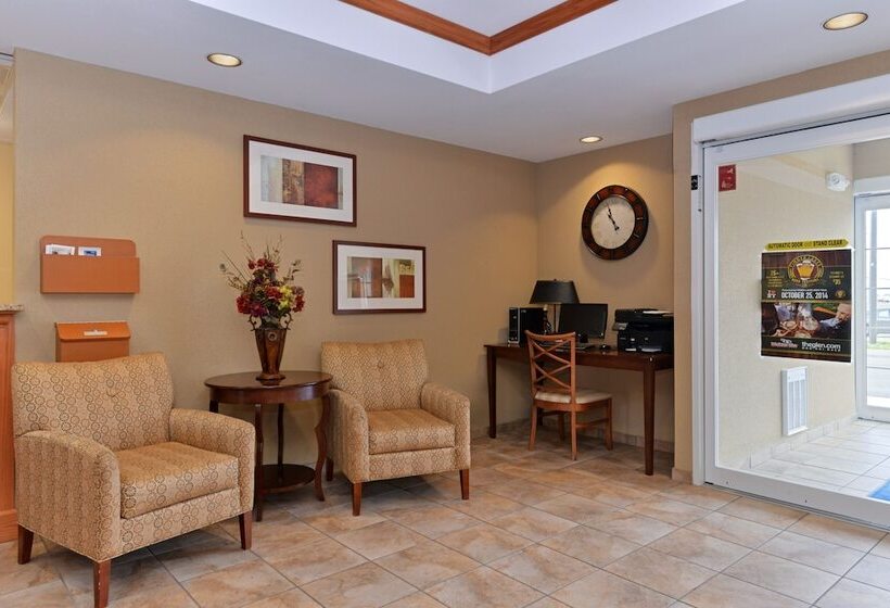 هتل Candlewood Suites Elmira Horseheads, An Ihg