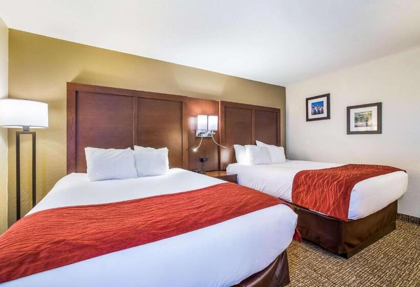 호텔 Comfort Inn & Suites Fairborn Near Wright Patterson Afb