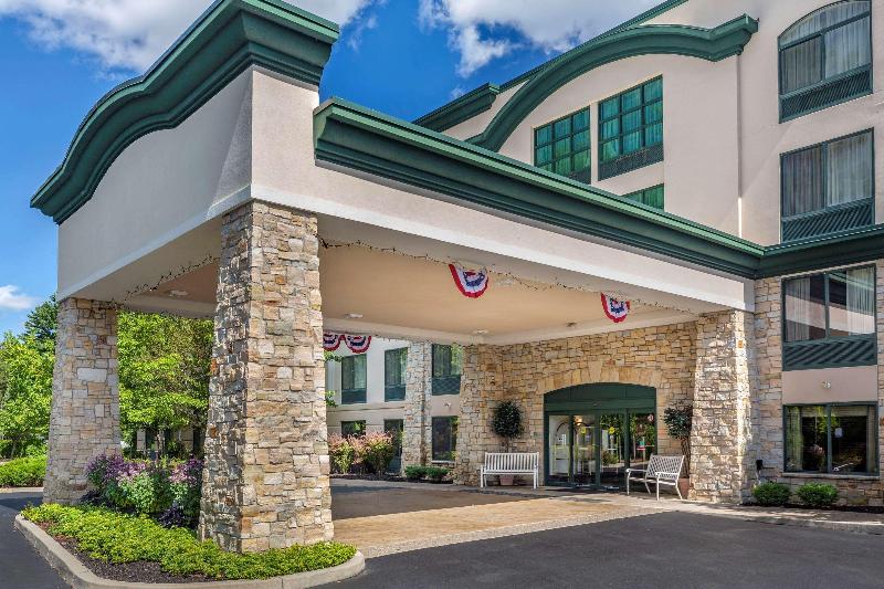 هتل Comfort Inn & Suites Lake George