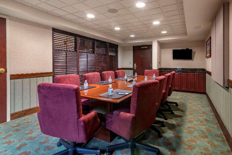 هتل Comfort Inn & Suites Lake George