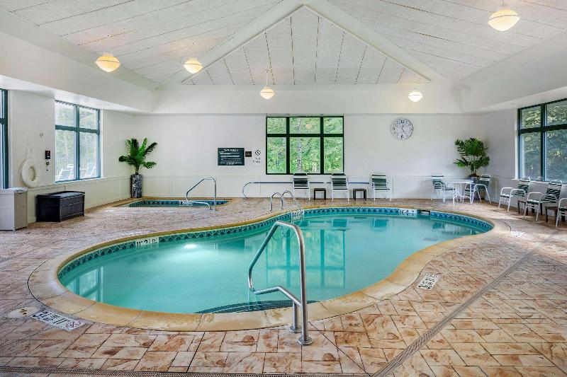 هتل Comfort Inn & Suites Lake George