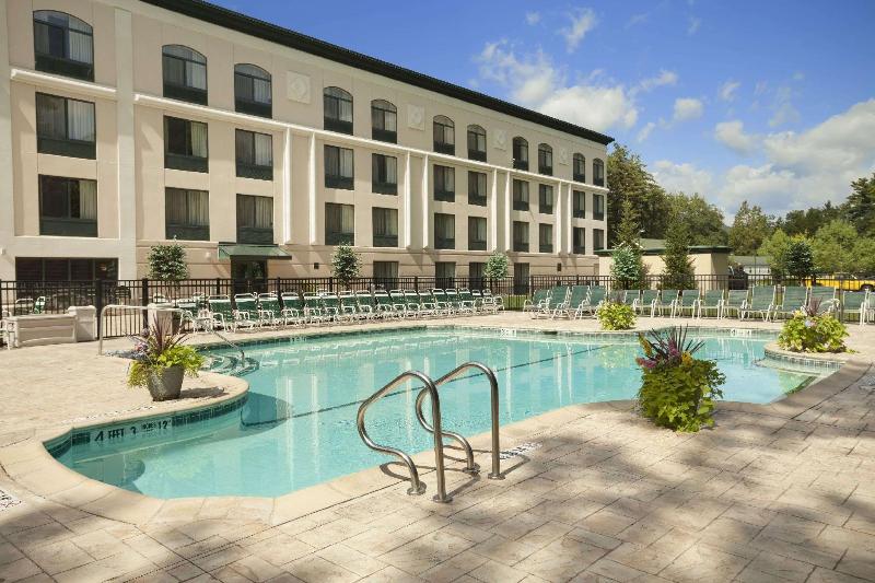 هتل Comfort Inn & Suites Lake George