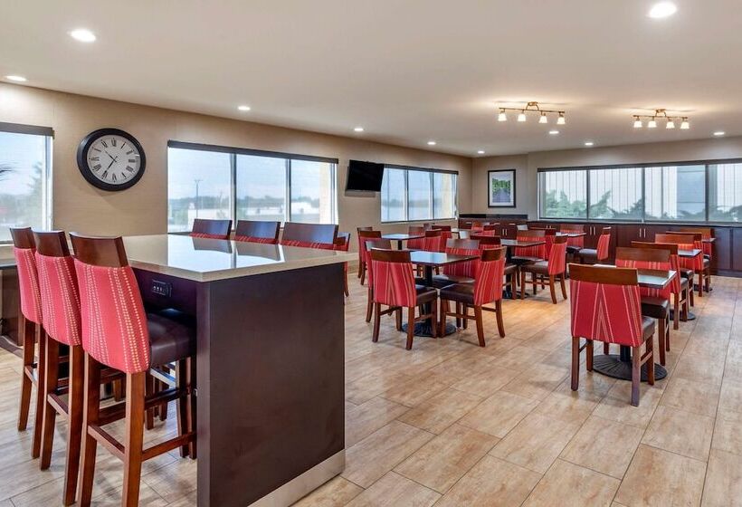 בית מלון כפרי Comfort Suites Florence Shoals Area