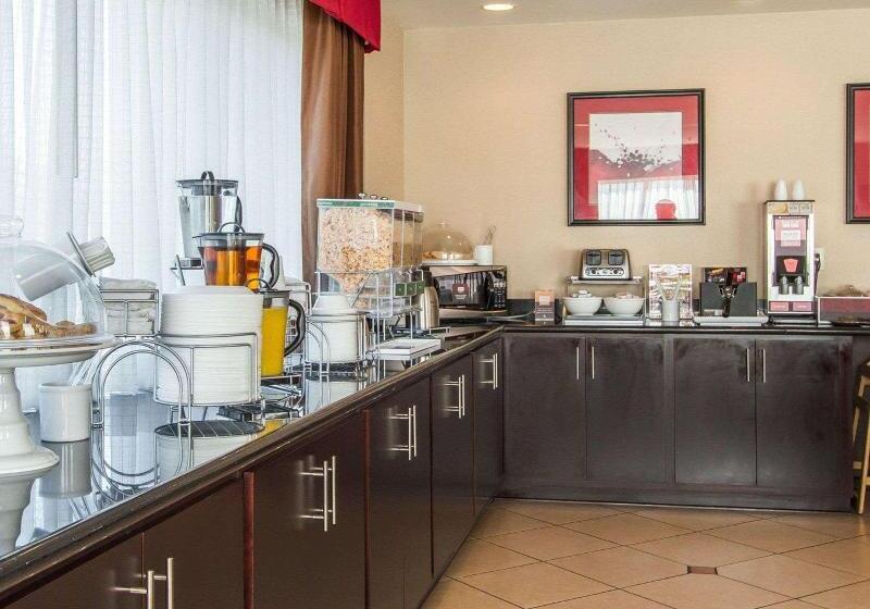 בית מלון כפרי Comfort Suites Florence Shoals Area