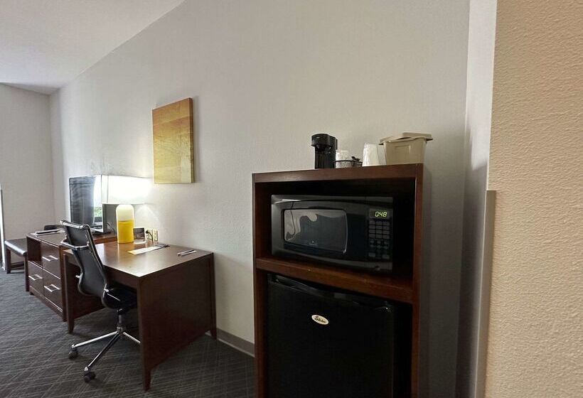 هتل Comfort Suites Jacksoncape Girardeau