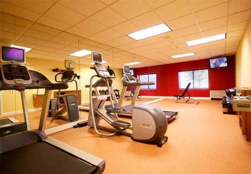 هتل Courtyard By Marriott Hickory