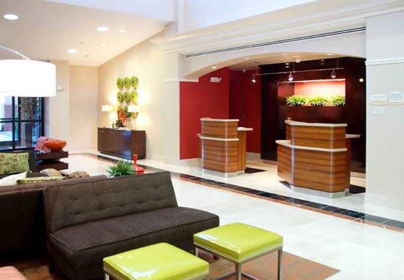 هتل Courtyard By Marriott Hickory