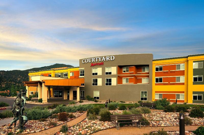 בית מלון כפרי Courtyard By Marriott Glenwood Springs