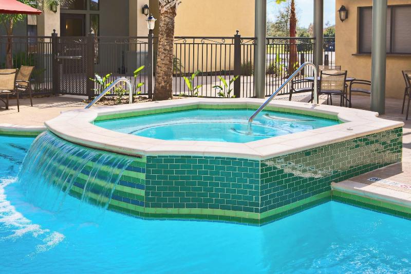 هتل Courtyard By Marriott Houma