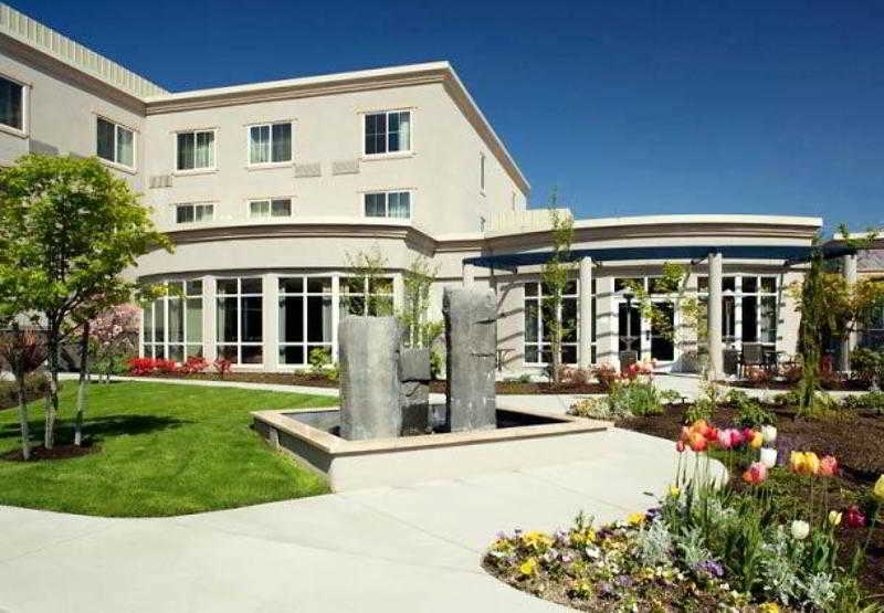 هتل Courtyard By Marriott Seattle Kirkland