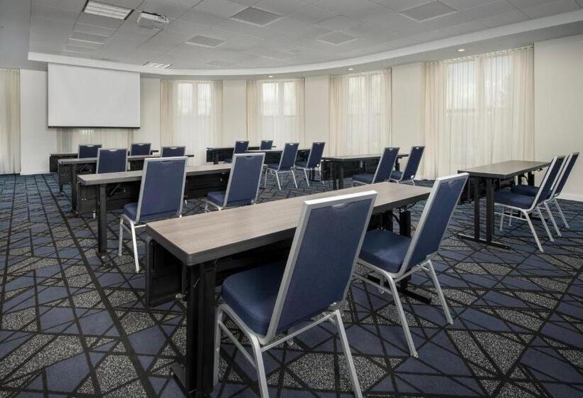 هتل Courtyard By Marriott Seattle Kirkland