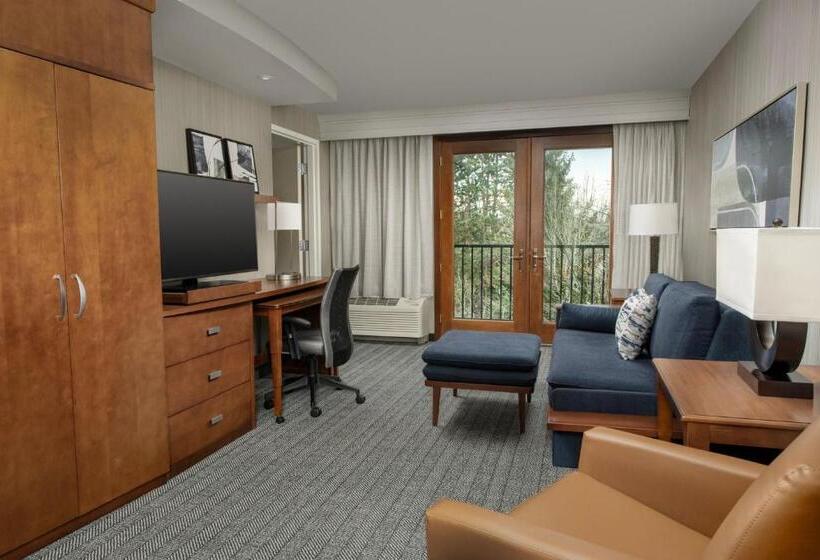 هتل Courtyard By Marriott Seattle Kirkland
