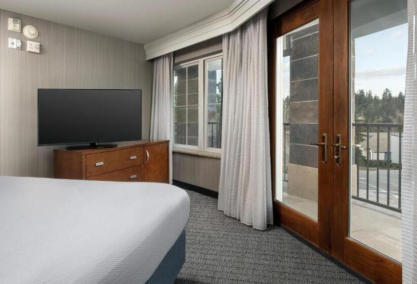 هتل Courtyard By Marriott Seattle Kirkland
