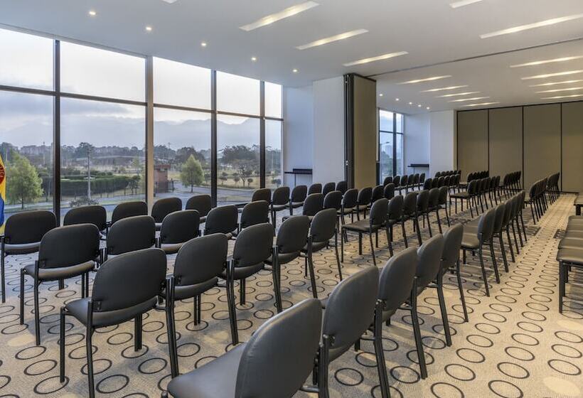 Fotos del hotel Tryp By Wyndham Bogota Embajada:  6