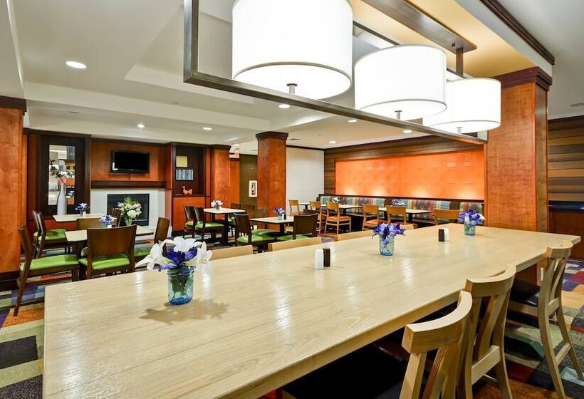 هتل Fairfield Inn And Suites By Marriott Birmingham Fultondale / I 65