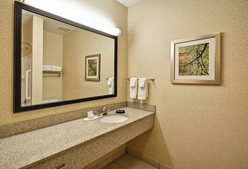 هتل Fairfield Inn And Suites By Marriott Birmingham Fultondale / I 65