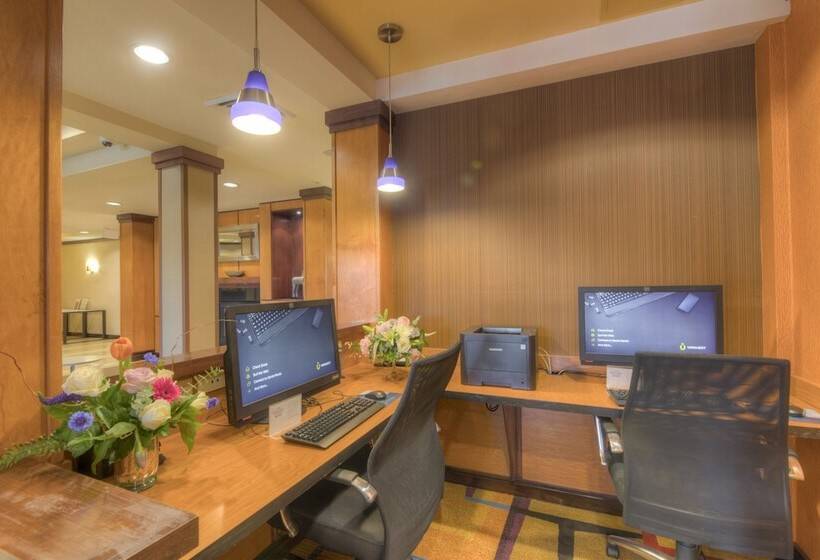 هتل Fairfield Inn And Suites By Marriott Laramie