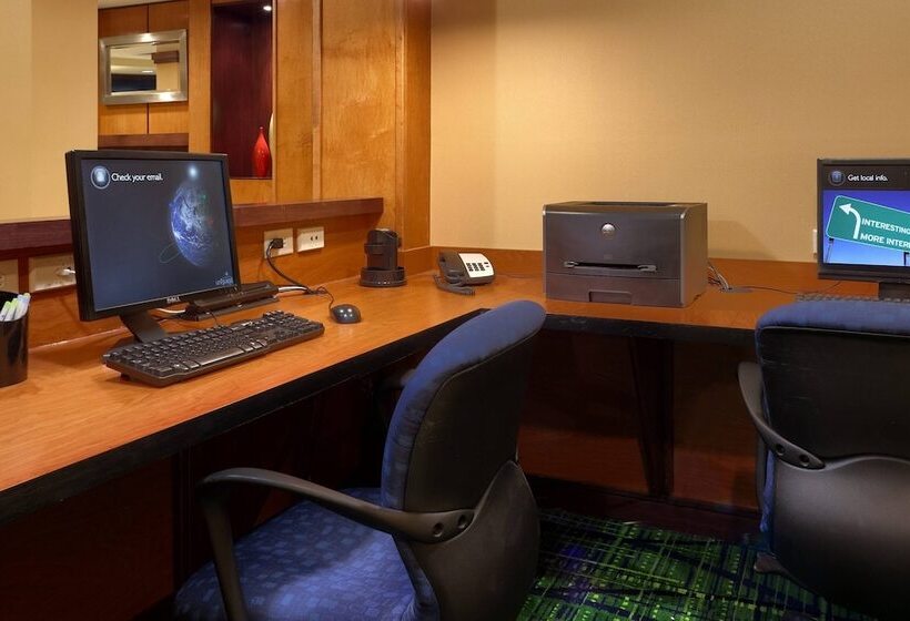 هتل Fairfield Inn And Suites By Marriott Laramie