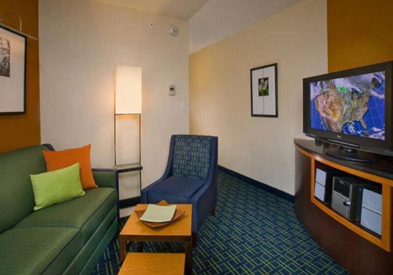 هتل Fairfield Inn And Suites By Marriott Laramie