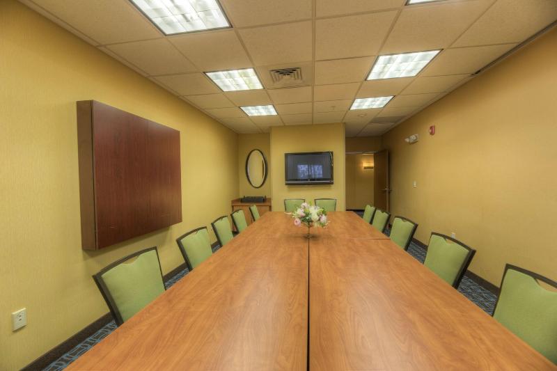هتل Fairfield Inn And Suites By Marriott Laramie