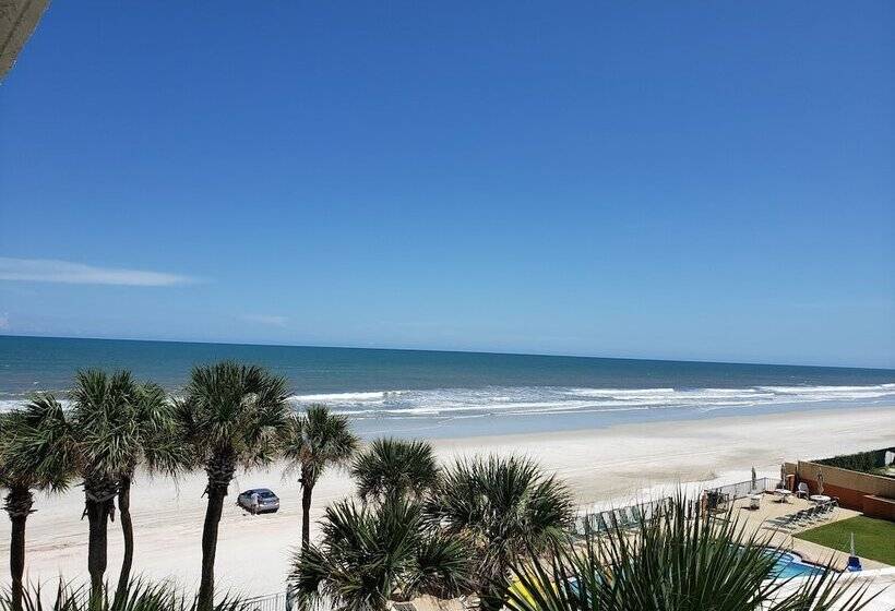 هتل Flamingo Inn Beachfront