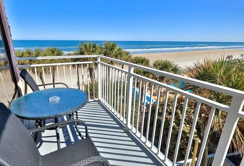 هتل Flamingo Inn Beachfront
