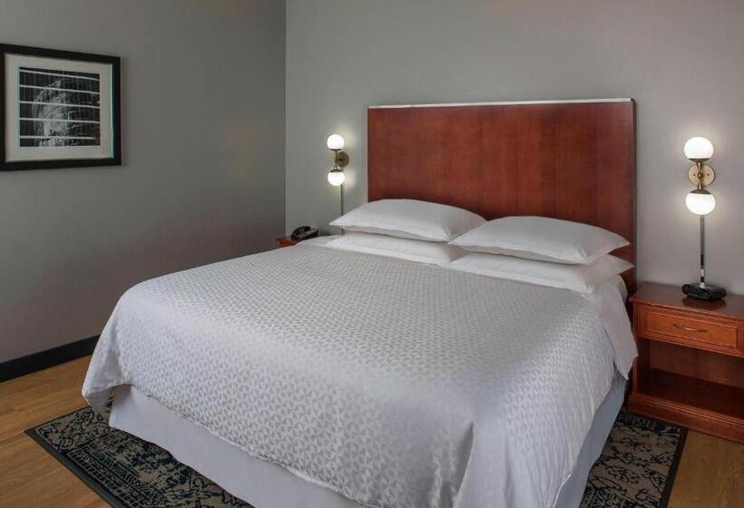 Fotos del hotel Four Points By Sheraton Houston Hobby Airport:  2