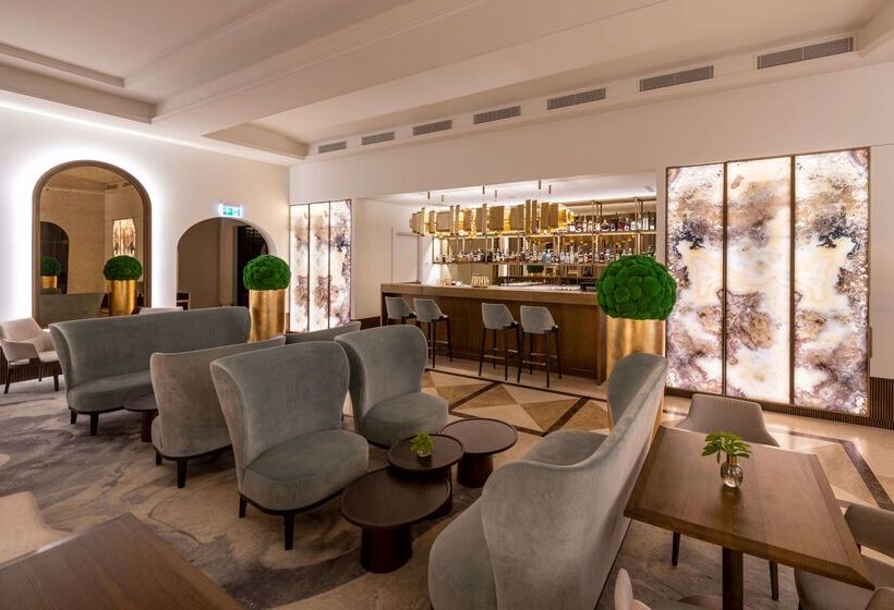 Grand Hotel Vilnius, Curio Collection By Hilton