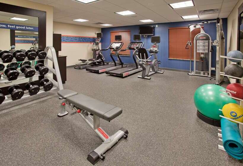 هتل Hampton Inn & Suites St. Cloud, Mn