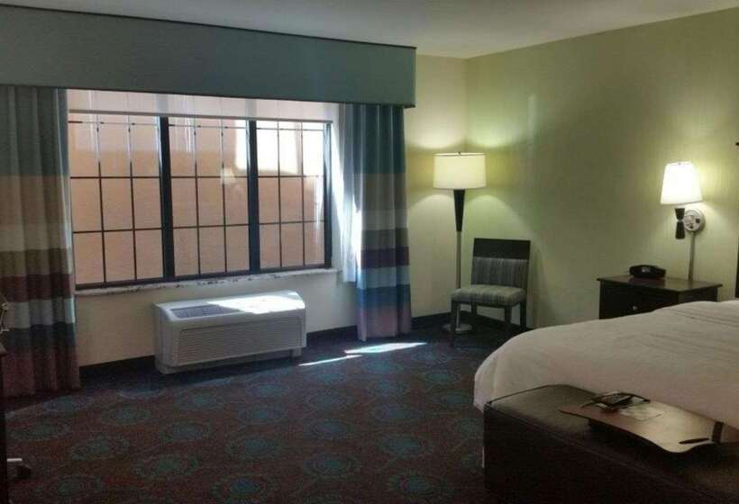 هتل Hampton Inn & Suites St. Cloud, Mn