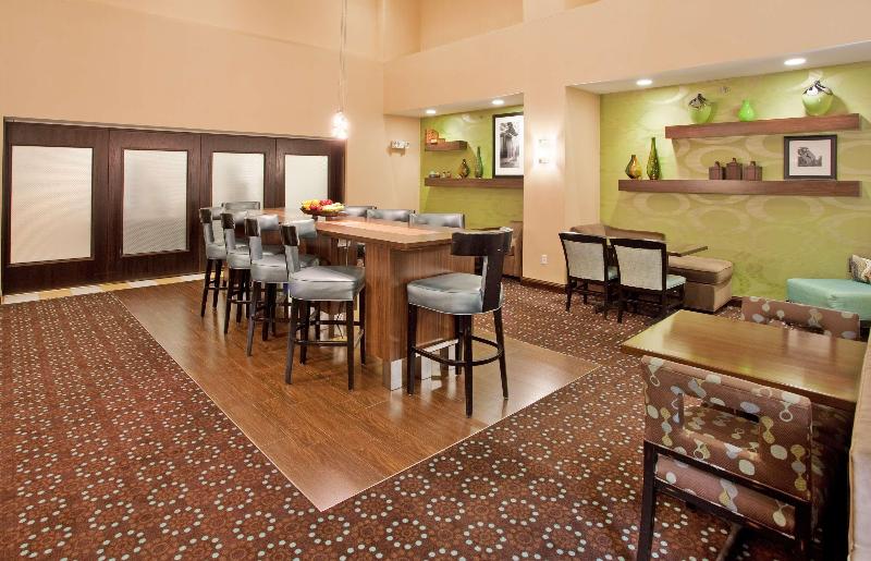 هتل Hampton Inn & Suites St. Cloud, Mn