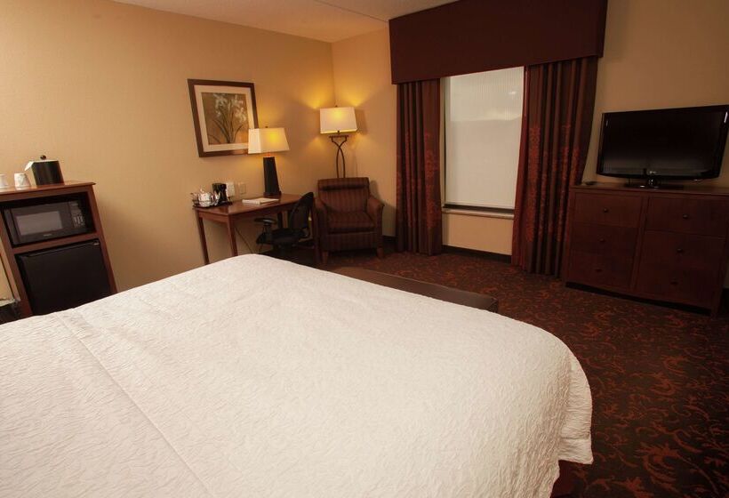 هتل Hampton Inn Elmira/horseheads