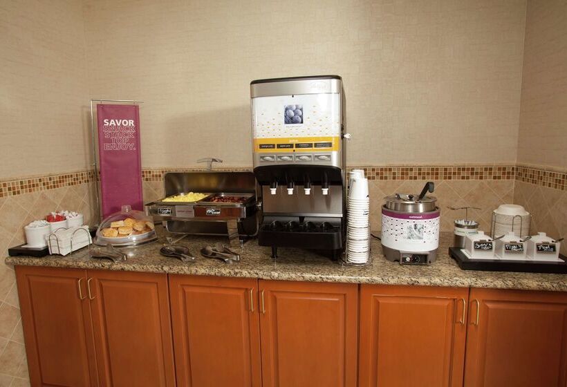 هتل Hampton Inn Elmira/horseheads